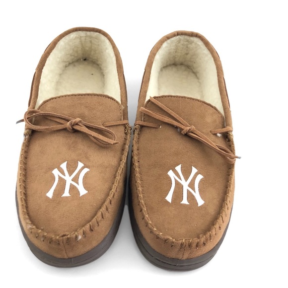 yankee moccasin slippers